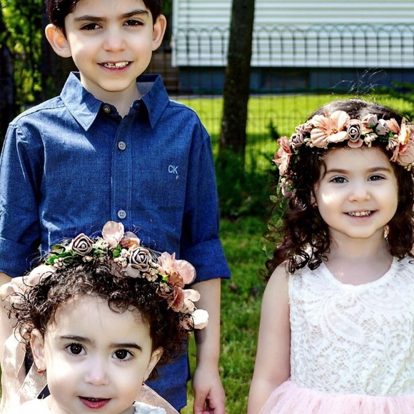 Meet your Posher, Shoshana - Picture 2 of 2